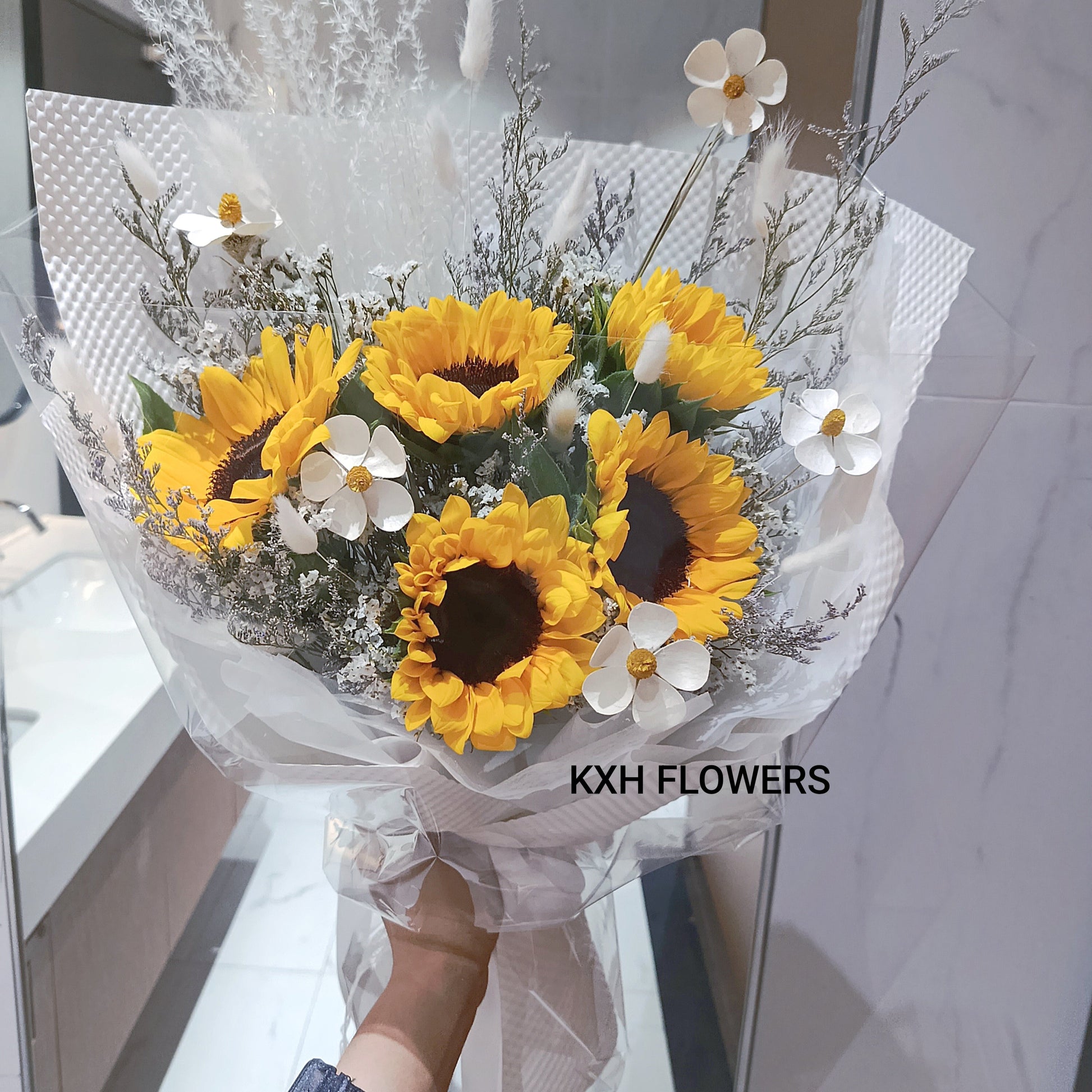 5 sunflower bouquet with 5 wood-crafted white daisies singapore florist sg free delivery