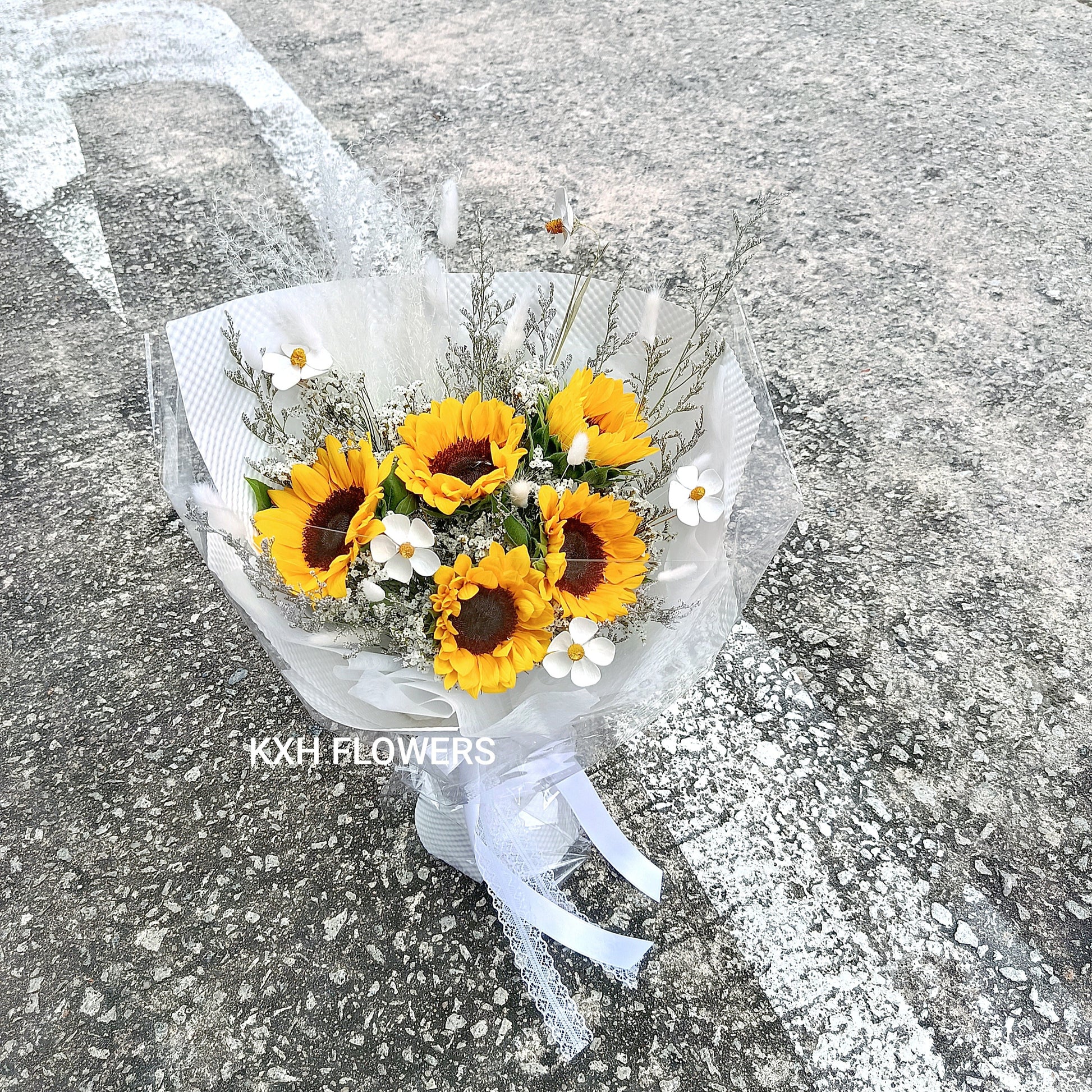 5 sunflowers with premium texture kraft wrapping (white) sg florist free delivery