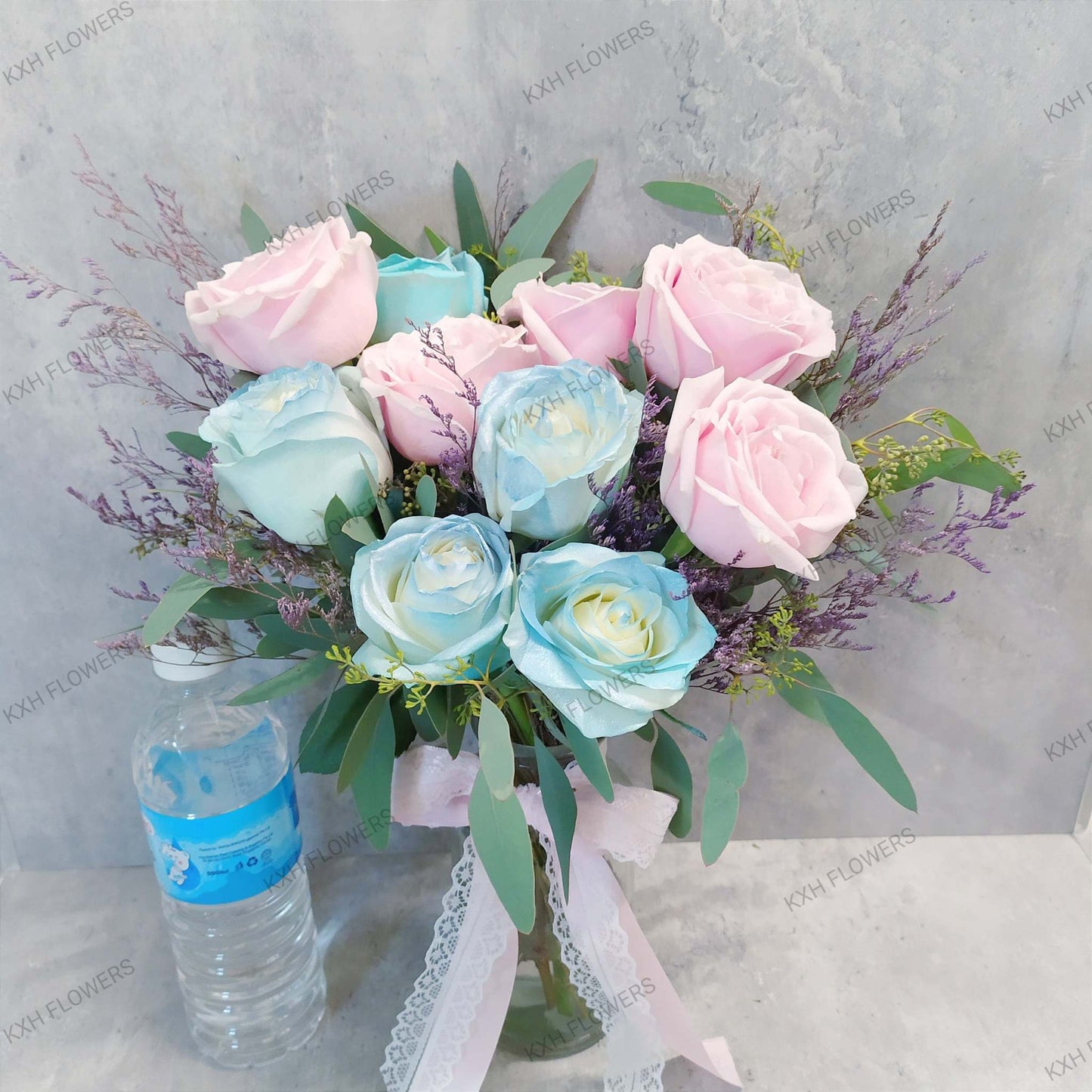 kallang florist free delivery 10 roses in vase