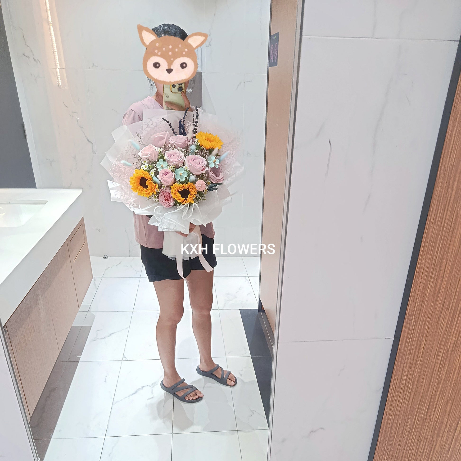 Sunflowers bouquet and 8 light pink roses with model singapore flower delivery