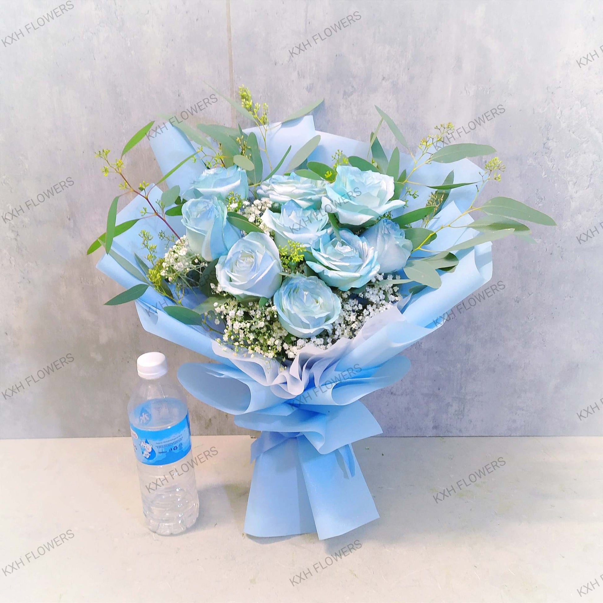 9 Blue Roses baby breath blue wrapping singapore free delivery