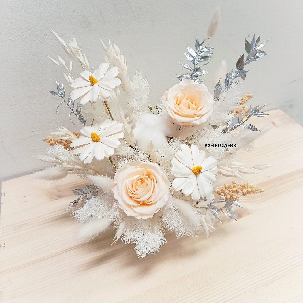 preserved champagne peach roses floral arrangement singapore florist sg delivery