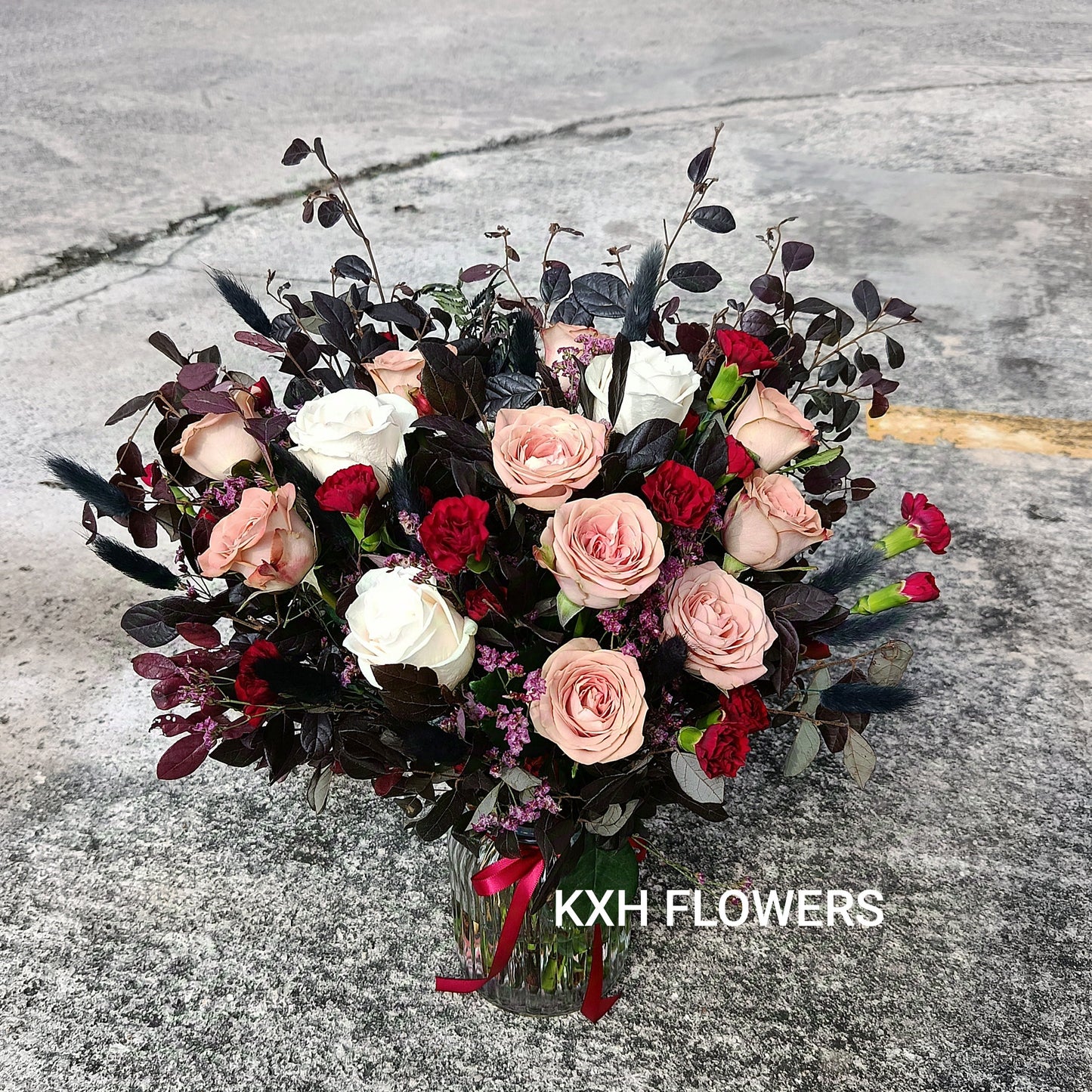 cappuccino roses special colour combinations vase arrangement singapore florist online delivery