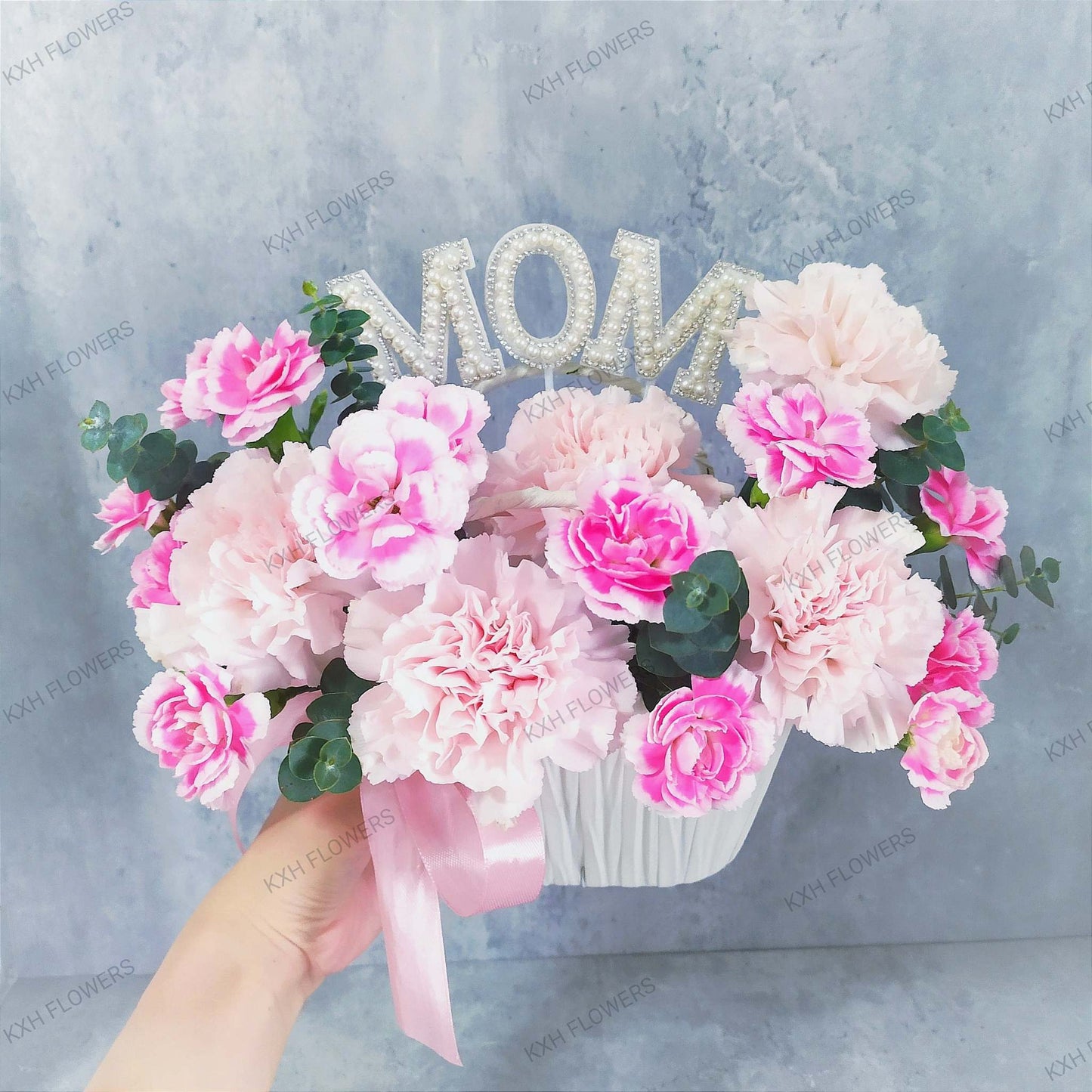 Carnations For Mom singpore florist free delivery