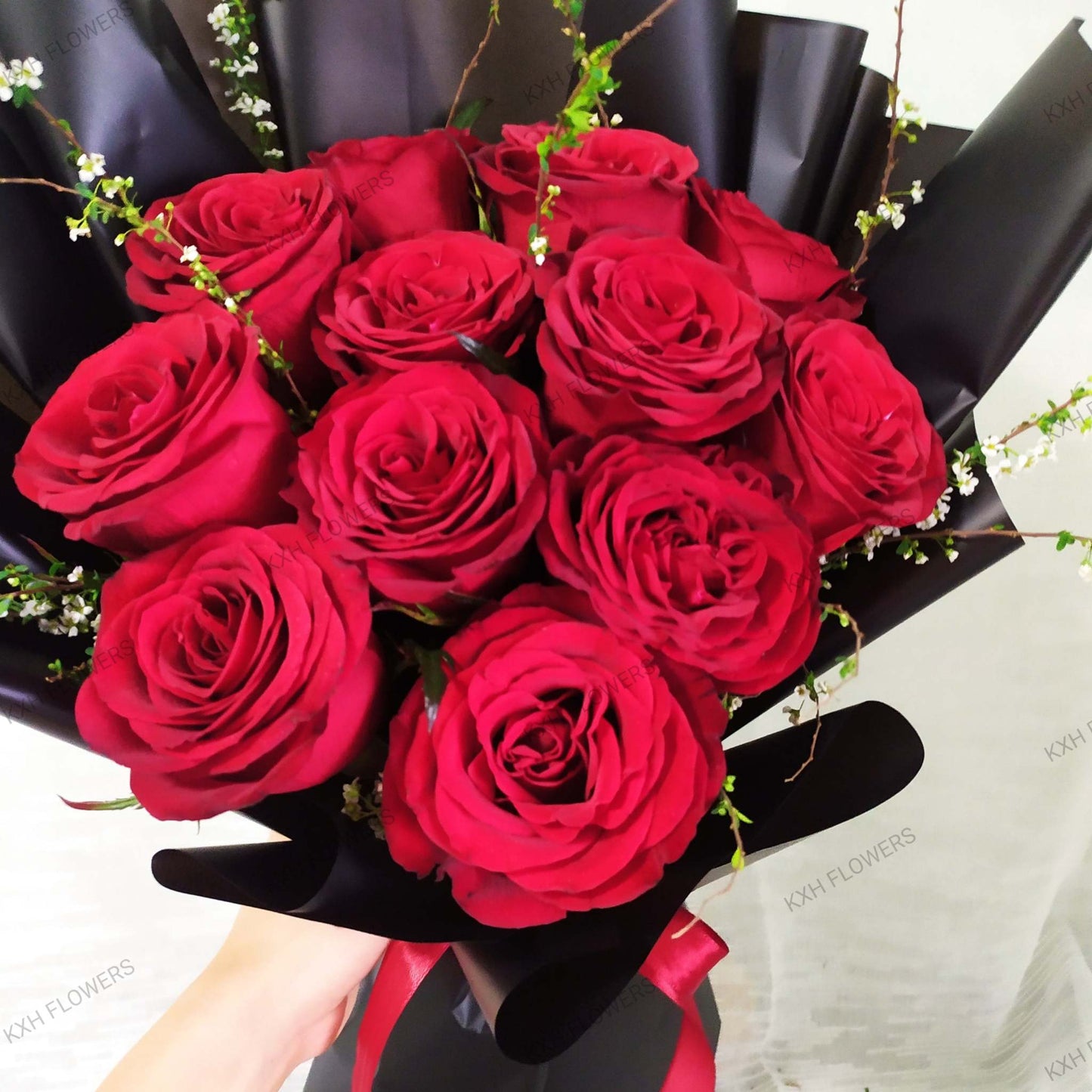 dozen red roses delivery for valentine's day singapore