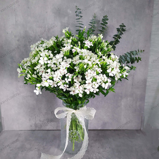 Sweet William in vase arrangement singapore best florists with free delivery service