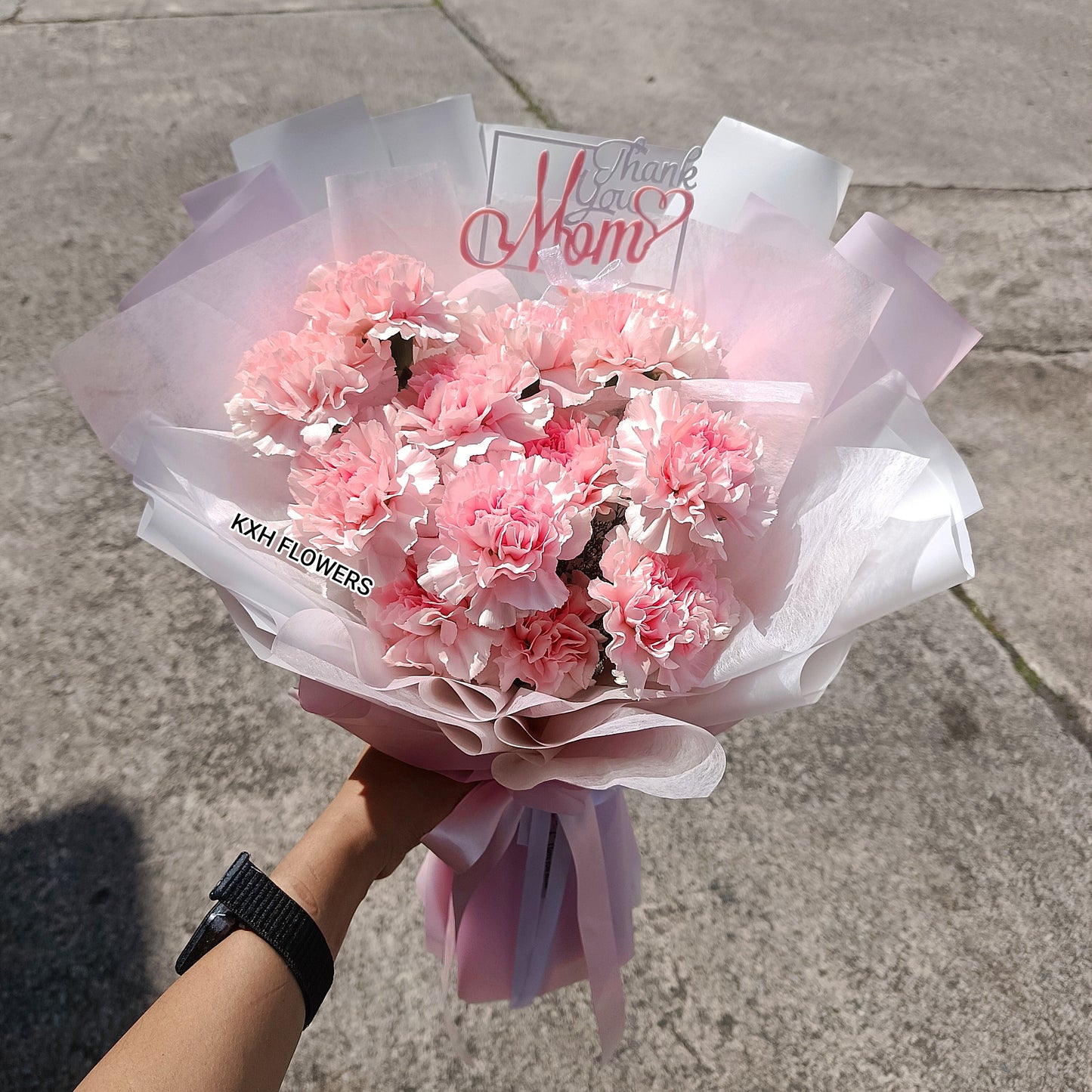 12 pink carnations with thank you mom tag singapore flower delivery