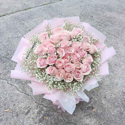 big bouquet of 30 pink roses singapore flower delivery