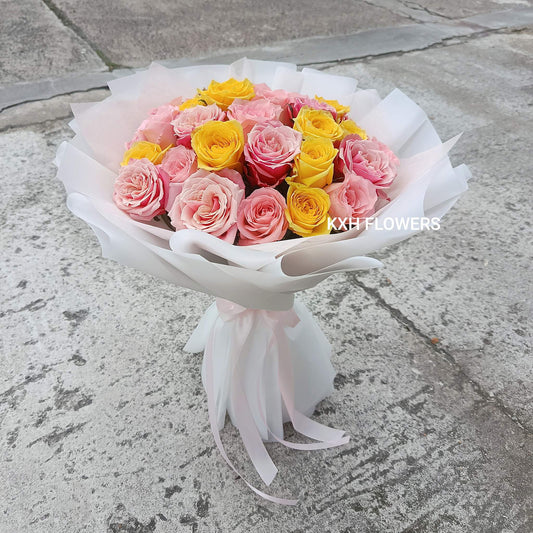 30 roses only bouquet - mixed yellow and pinks singapore florist sg free delivery