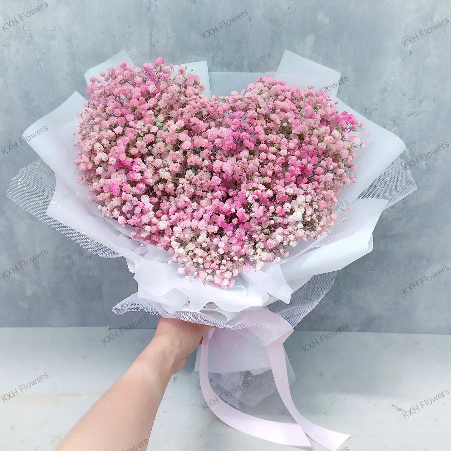 pink baby's breath bouquet 