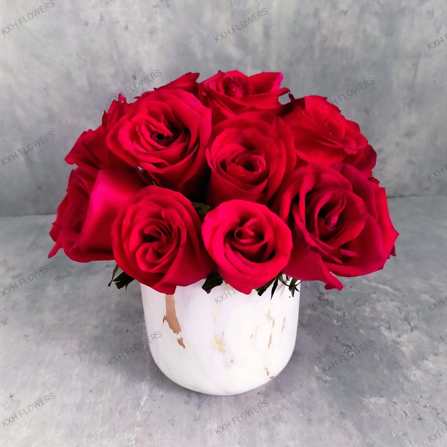 Red Roses Arrangements