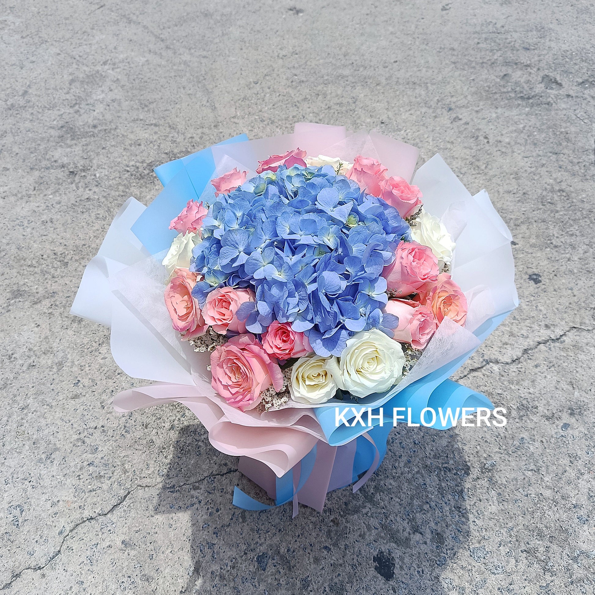 blue hydrangea bouquet with white and pink roses singapore delivery sg florist