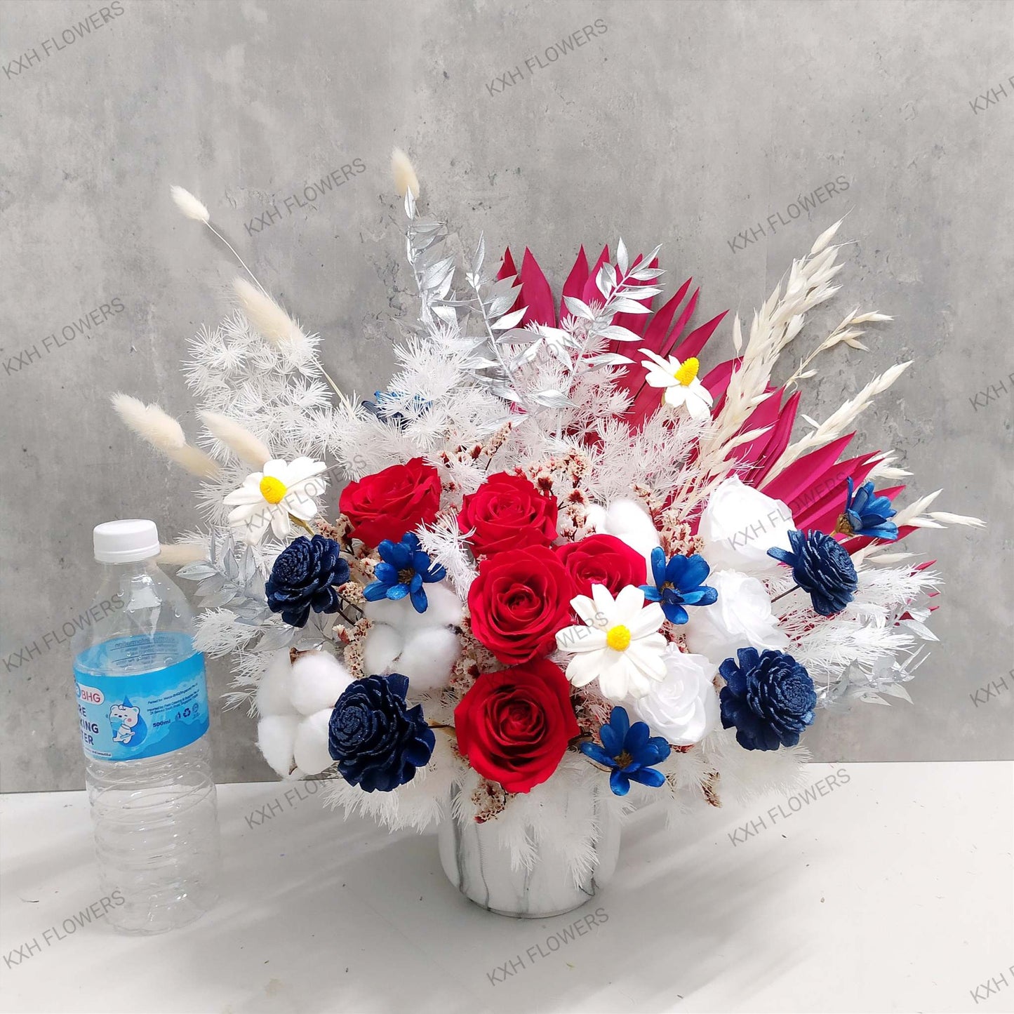 unique and bold preserved flower arrangement singapore florist free delivery