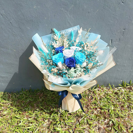 3 shades of blue roses preserved roses bouquet